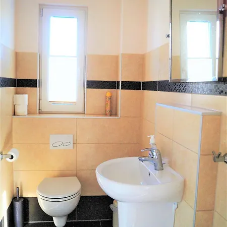 Holiday home Modernes, Grosszuegiges - Naturstrand, Grosser Garten, Ruhe